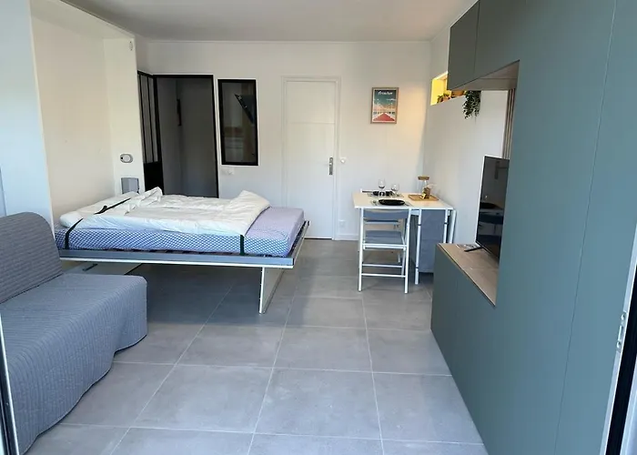 Studio Face Plage / Centre Ville